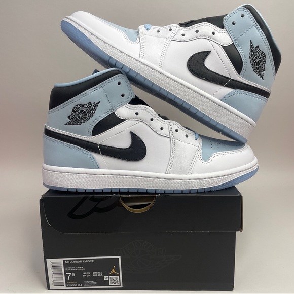 Jordan Shoes - Nike Air Jordan 1 Retro Mid SE “Ice Blue/UNC” 2023